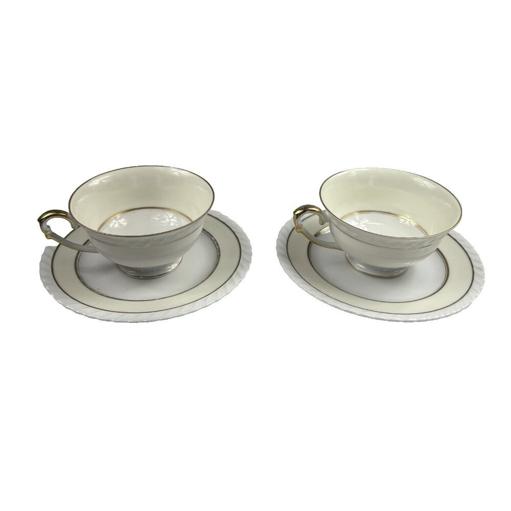 Set of 2 Krautheim Selb Bavaria K&A Teacup Saucer  "Marguerite"